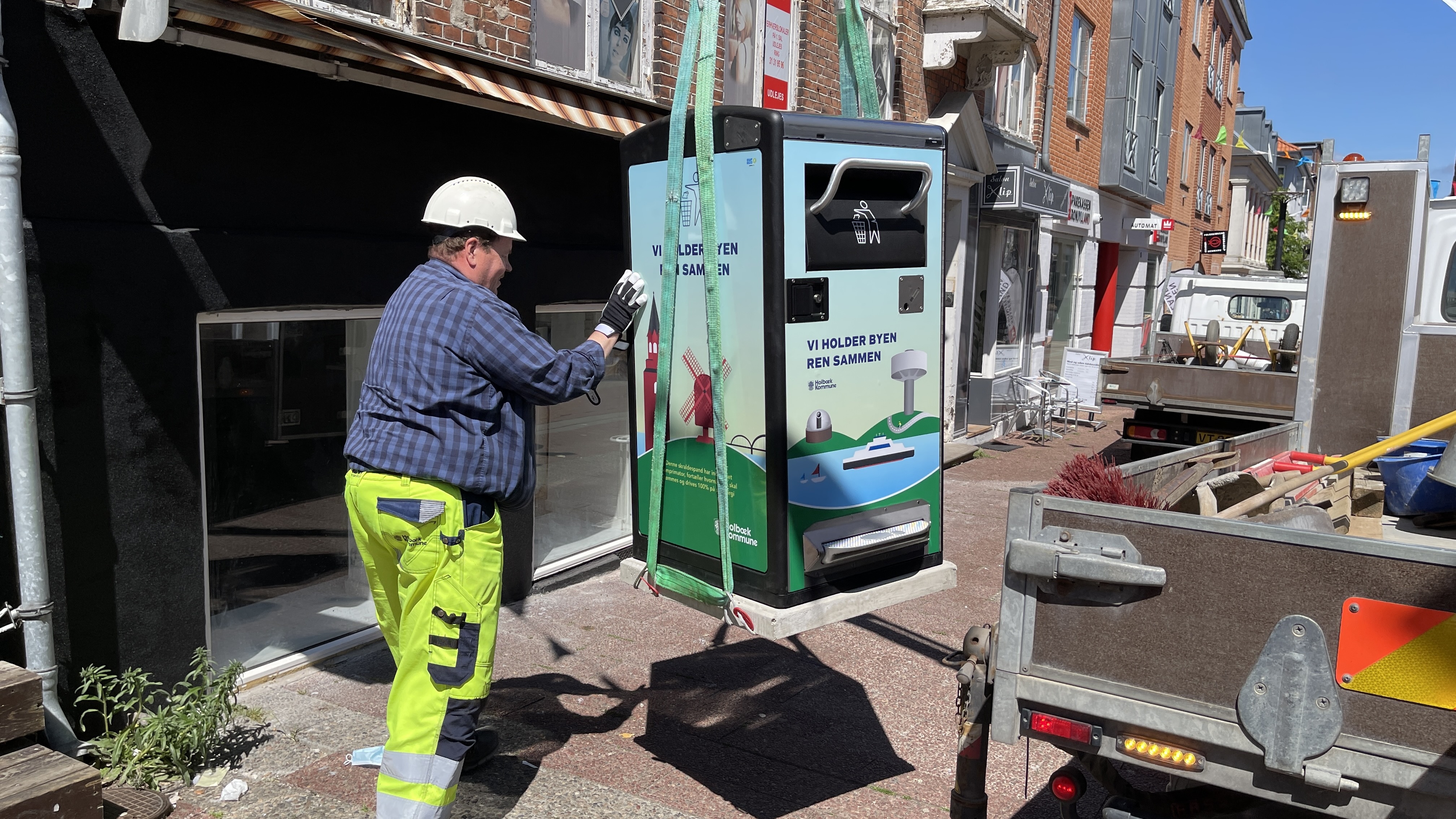 Nye skraldespande med større ’maver’