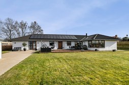 Ny villa på Hulvejen 170 i Støvring klar til indflytning