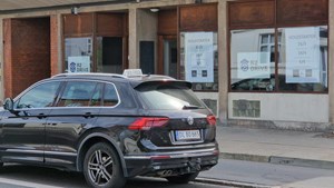 Tag kørekort i roligt tempo ved siden af studierne med R2 Drive's nye ugehold