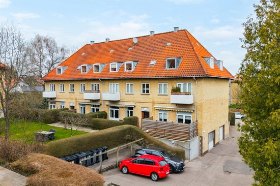 Sofievej 13 er til salg for kun 2.495.000 kr.: Se de billigste boliger til salg i Holte her