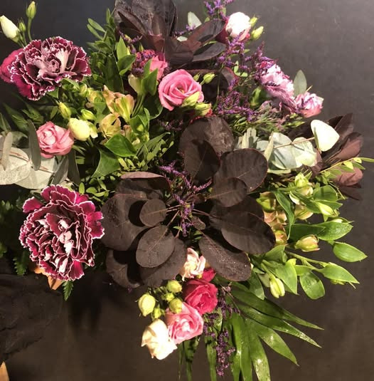 Fynbogården Blomster ApS fejrer alle mødre med skønne buketter til mors dag