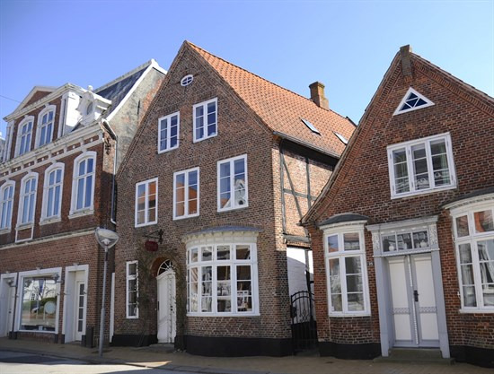 Østergade 27 og 2 andre boliger er kommet til salg denne uge i Tønder - se boligerne her.
