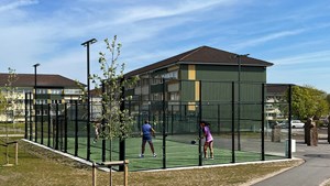 Foråret er her: Padelbanen i Nordbyen er åben for alle