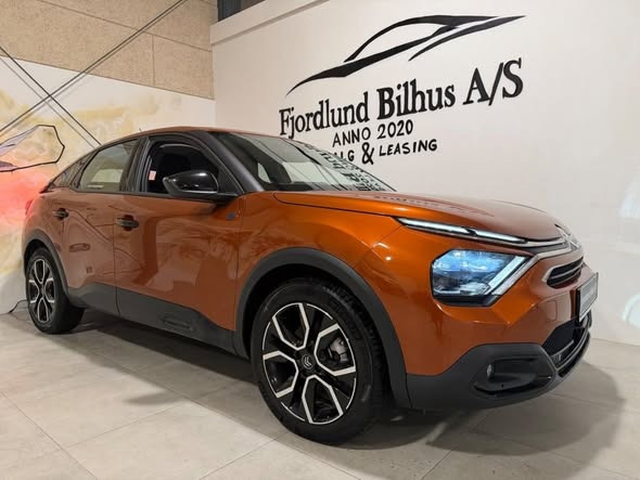 Fjordlund Bilhus præsenterer brugt Citroën e-C4 i topform