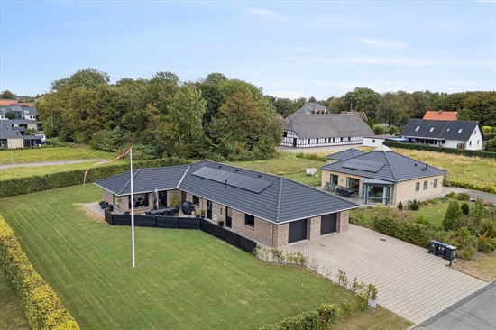 Top 6 over dyreste boliger til salg i Fårup. Priser op til 4.495.000 kr