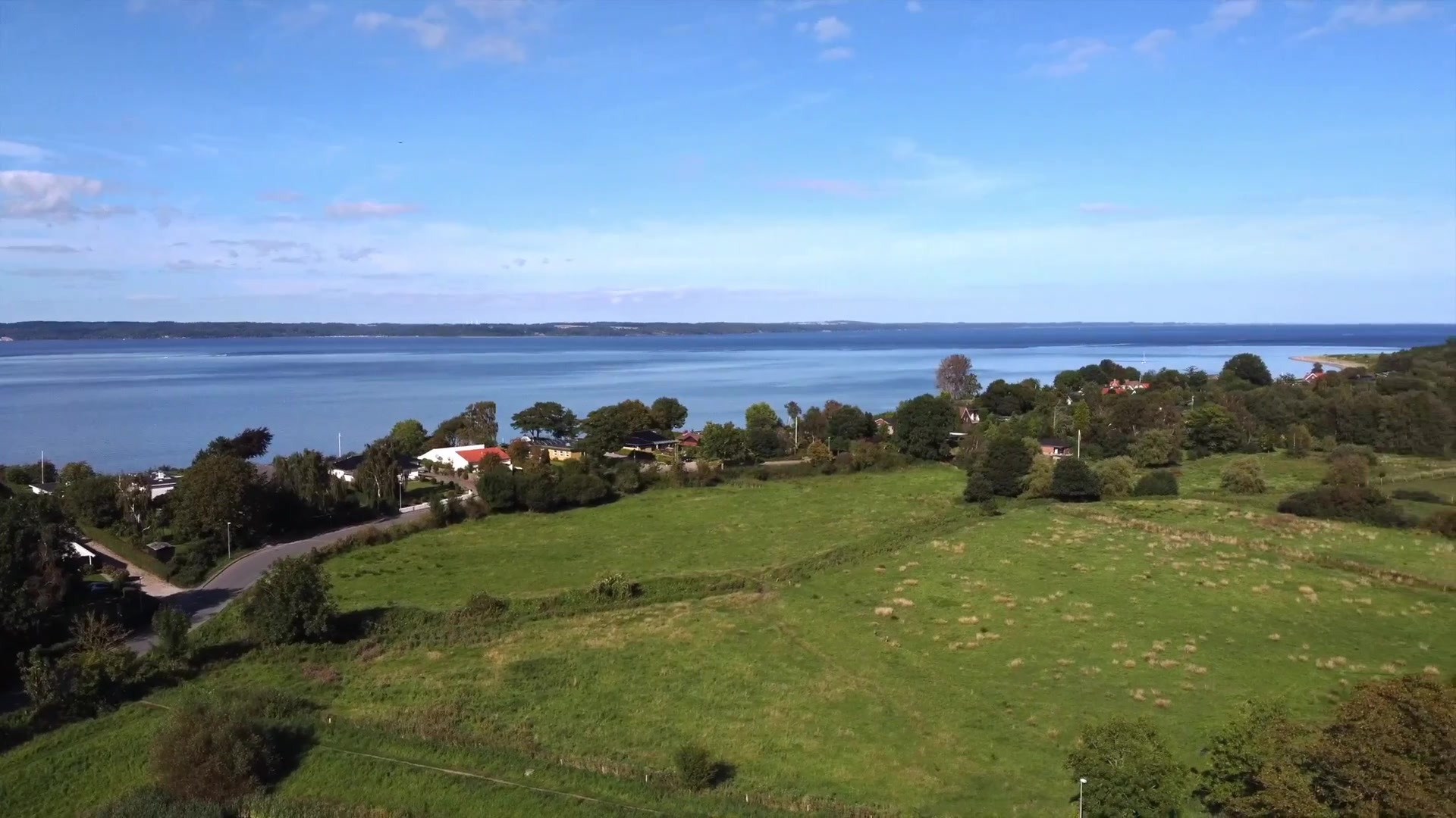 Danbolig Fredericia præsenterer unik villa med naturudsigt tæt på Vejle Fjord
