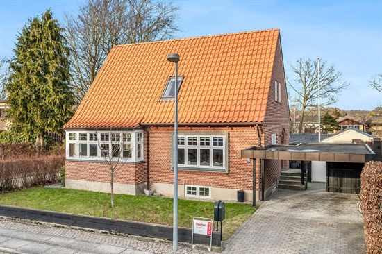 Brendstrupsvej 26 og 3 andre boliger er kommet til salg denne uge i Varde - se boligerne her.