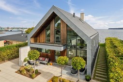 Top 6 over dyreste boliger til salg i Fredericia. Priser op til 19.500.000 kr
