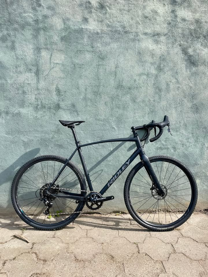 Fri BikeShop Vejle præsenterer Ridley Kanzo A - en alsidig gravel cykel i høj kvalitet