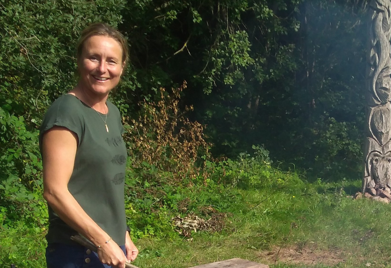 Lokal ildsjæl fra Ebeltoft skaber bedre madvaner for børn og unge - Nu er hun nomineret til fornem pris