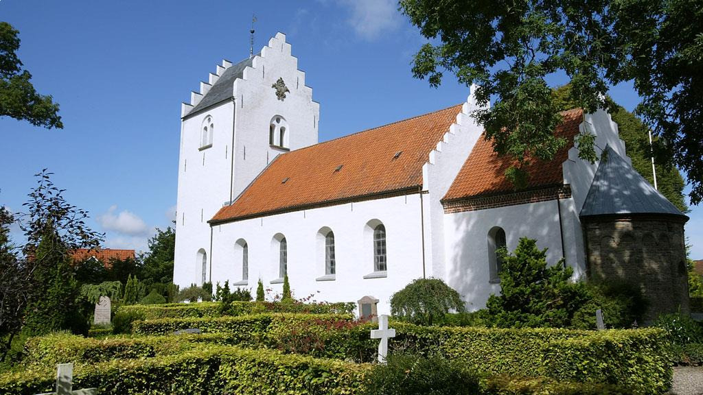 Fælles gåtur fra Skibby Kirke til Selsø Kirke og Slot