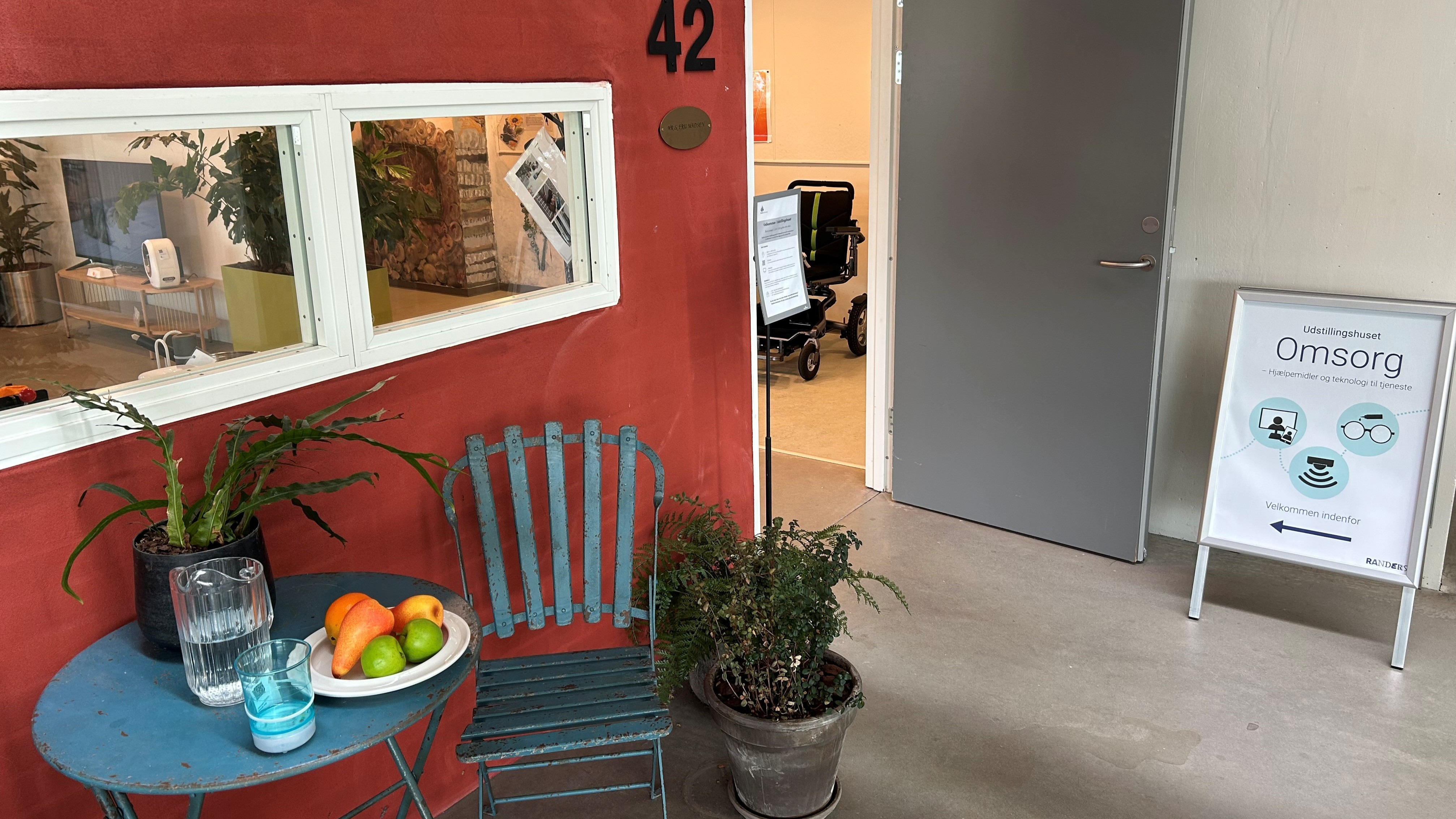 Sommerferielukket i Udstillingshuset Omsorg