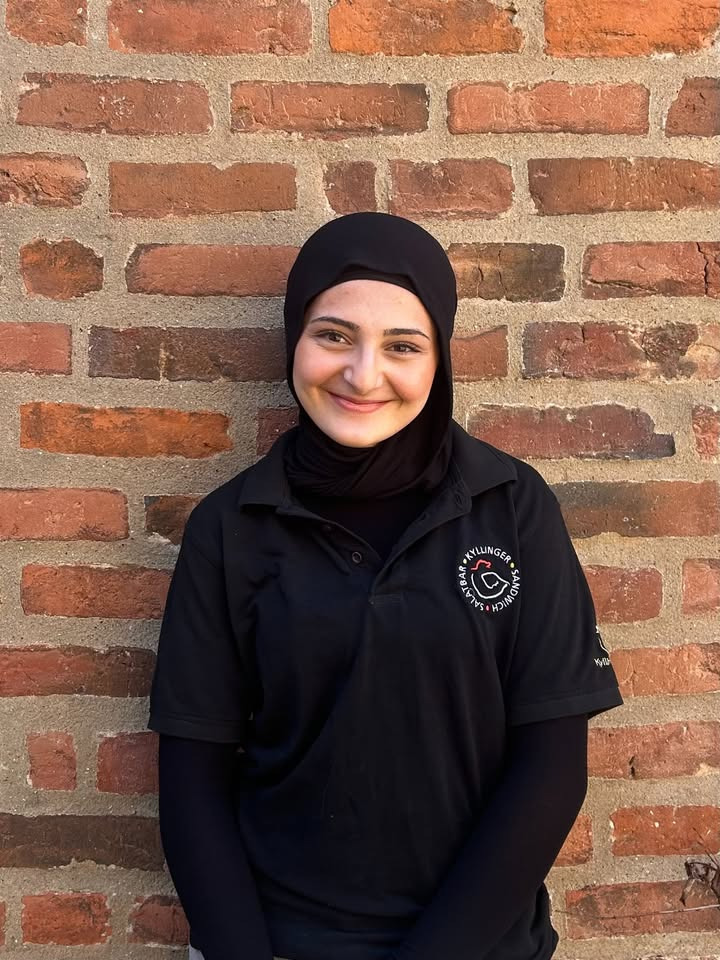 Kylling & Co Holstebro kårer Razan til månedens kylling i marts