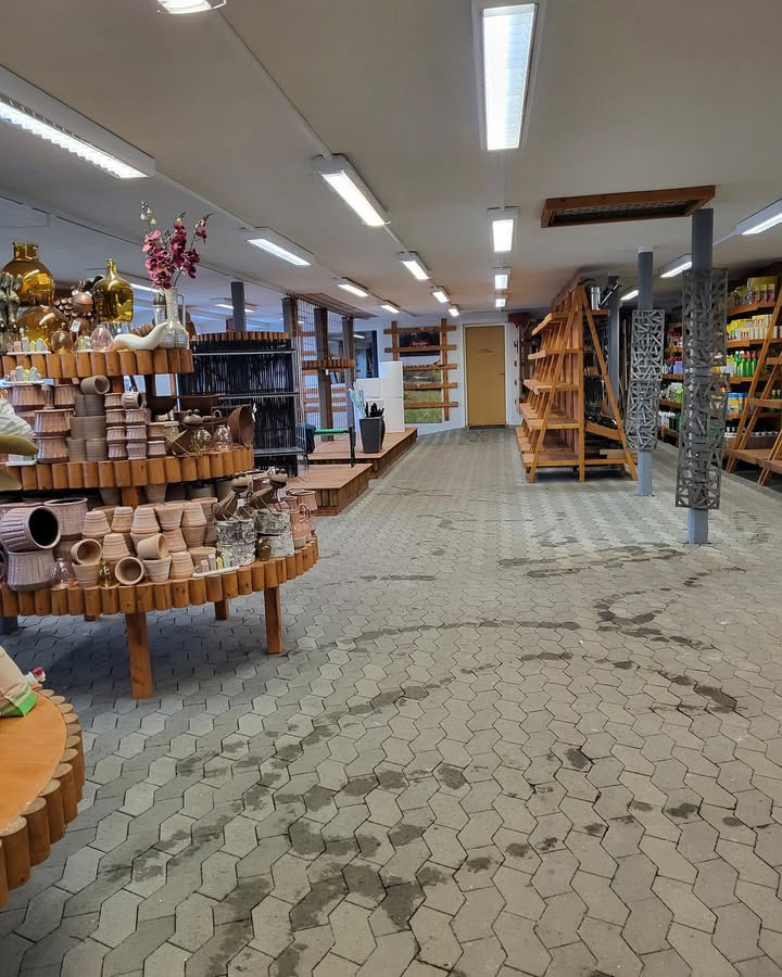 Asmild Plantecenter ApS forbereder foråret med forårsrengøring