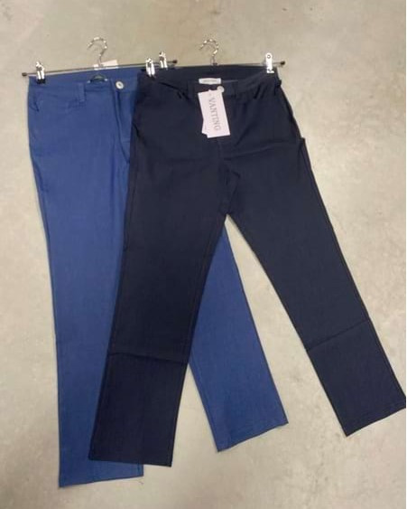 Klarissa & Nora præsenterer nye strækbukser fra Vanting i blød kvalitet til god pris