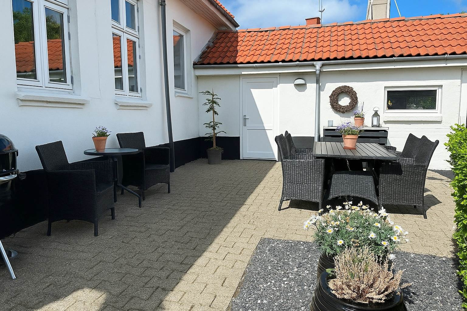 Til salg hos EDC Ejen­doms­grup­pen  Struer : Hyggelig flexbolig med skønne uderum