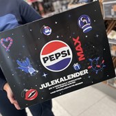 SuperBrugsen Dronninglund præsenterer Pepsi Max julekalender til fordøren