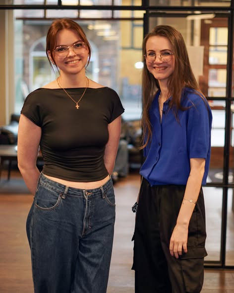 Tattoo Studio 96 præsenterer Lea's dynamiske fineline kreationer med flow og kontrast