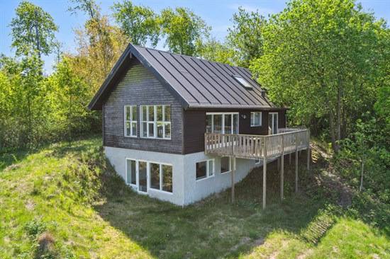 Baunebjergvej 7 og 1 anden boliger er kommet til salg denne uge i Farsø - se boligerne her.