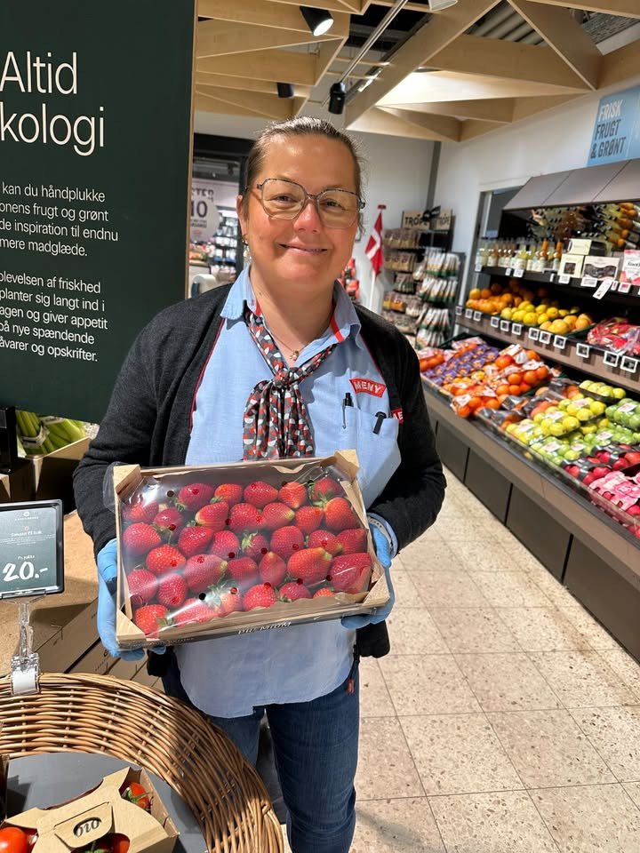 Meny Gl. Skagensvej tilbyder spanske jordbær til særpris i dag