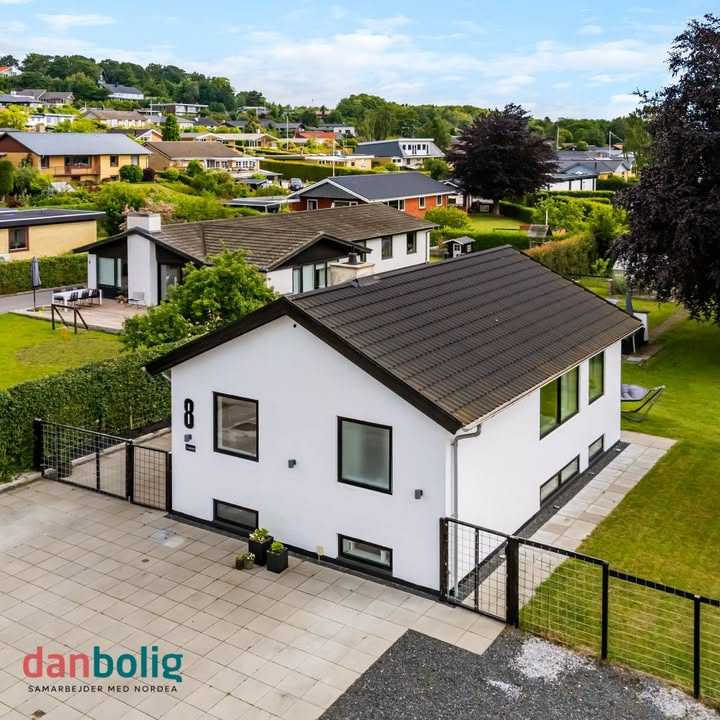 Danbolig Randers præsenterer indflytningsklar villa i Hornbæk