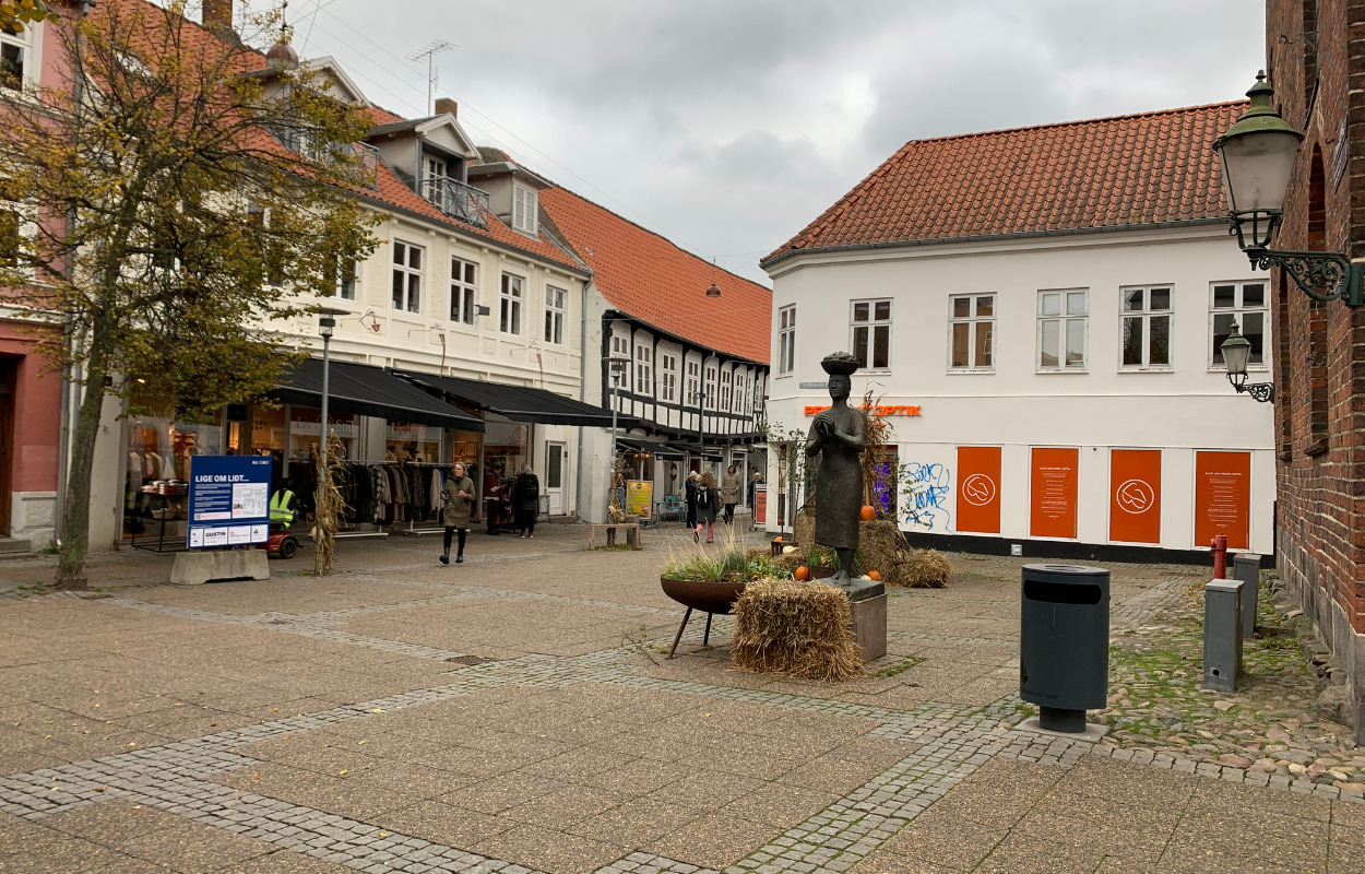 Nye bænke og træer skal give Houmeden og Erik Menveds Plads et løft