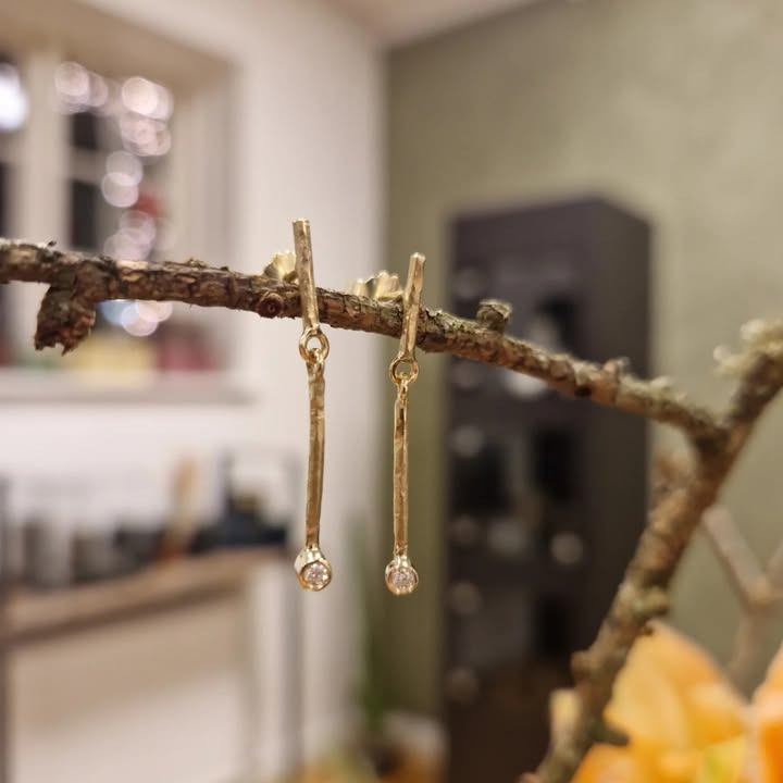 Nye eksklusive smykker hos Guldsmed Ø: Opdag luksusnyheder med diamanter og rubiner i butikken