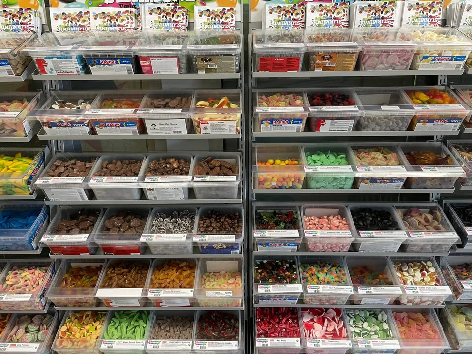 Center Kiosken byder på påske tilbud med nedsatte priser på slik og snacks