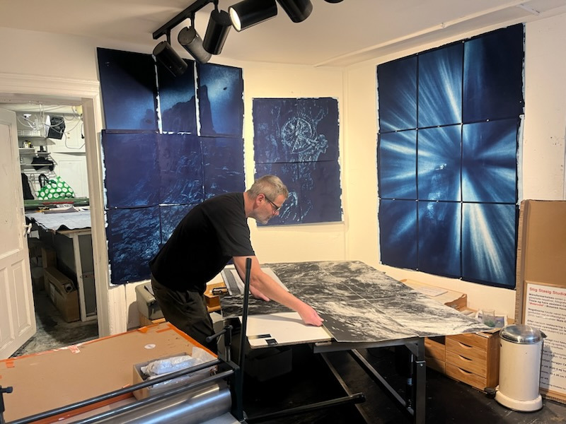 Nye kunstnere rykker ind i særudstillingen Draget mod dybet