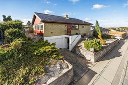 Rosenvænget 19 og 1 anden boliger er kommet til salg denne uge i Stenløse - se boligerne her.