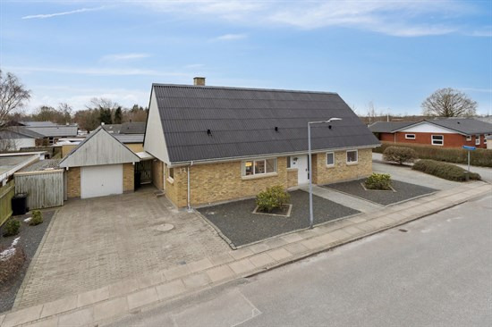 Top 6 over dyreste boliger til salg i Vadum. Priser op til 3.670.000 kr