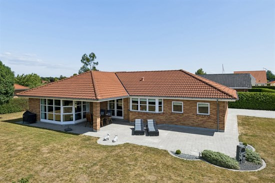 Pandebjergvej 54 og 2 andre boliger er kommet til salg denne uge i Nykøbing F - se boligerne her.
