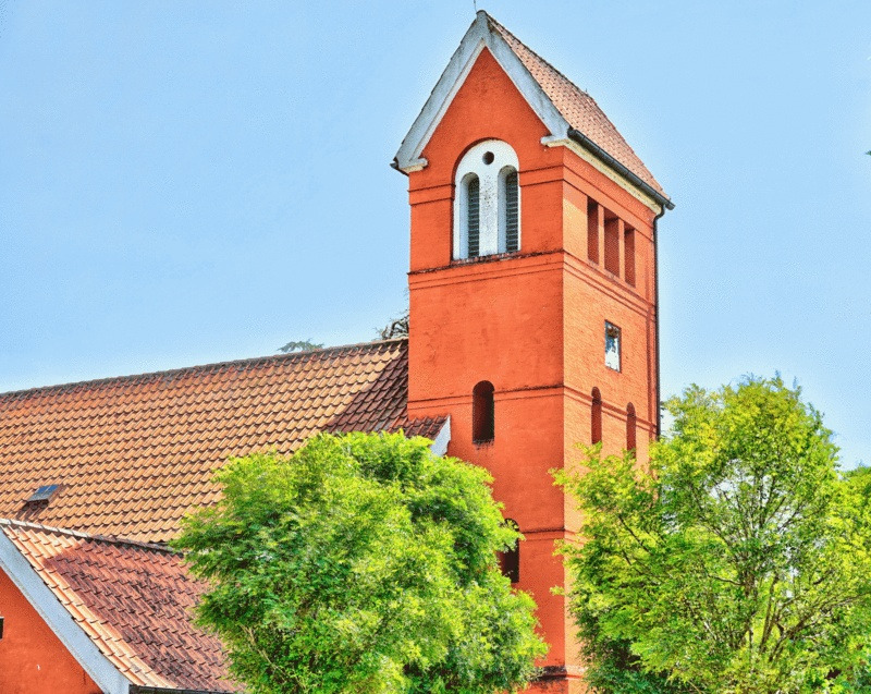 Gåture ved Rødovre Kirke: En ugentlig tradition for alle