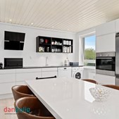 Moderniseret lejlighed med skøn altan hos danbolig Nørresundby