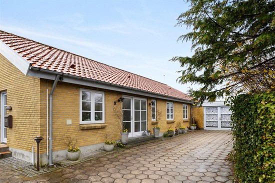 Agernvænget 6 og 2 andre boliger er kommet til salg denne uge i Fredericia - se boligerne her.