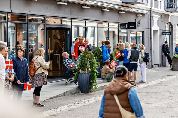 Kongen og dronningen besøger PhotoCare Thisted 