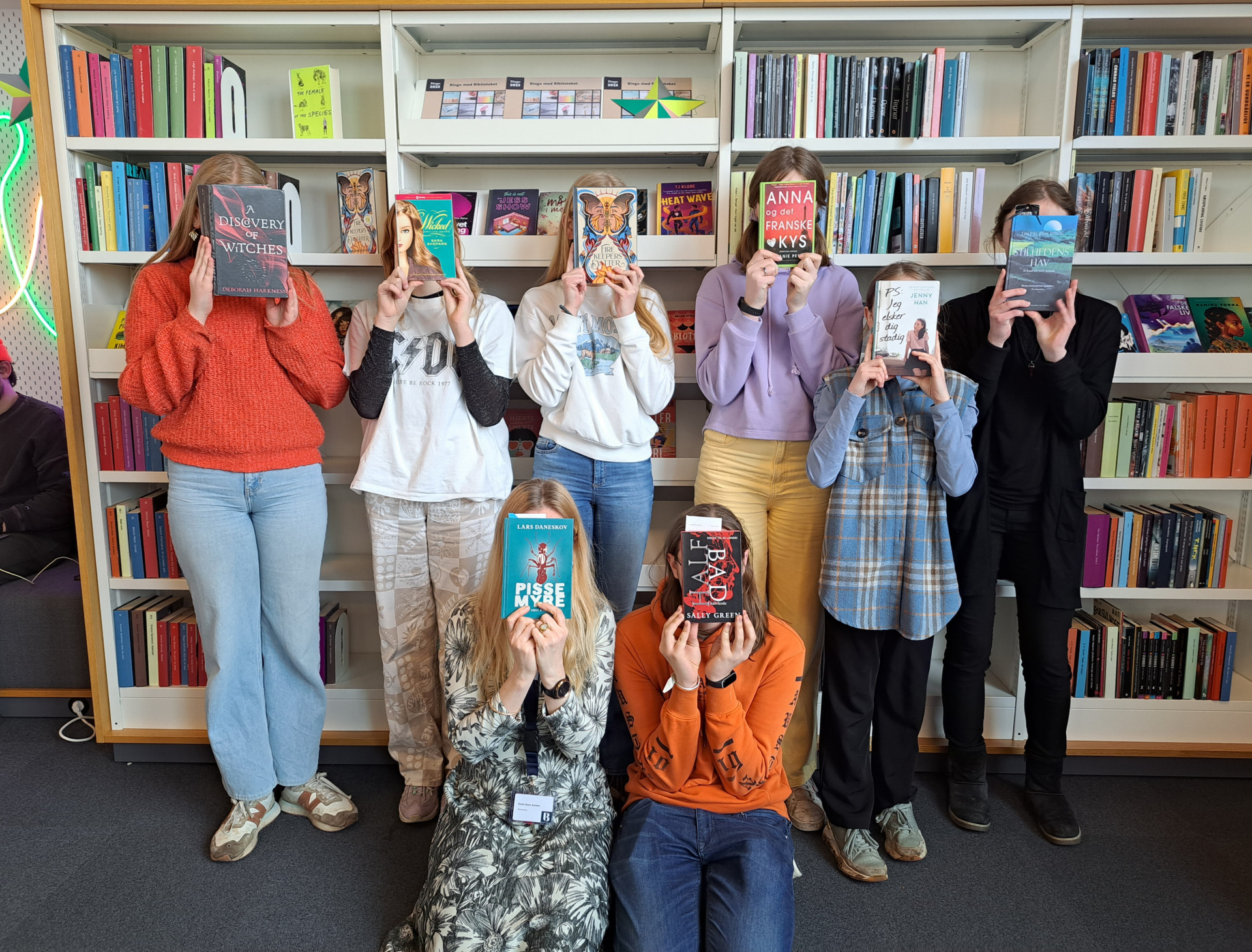 Unge kan nyde litteratur og strik på Biblioteket Sønderborg