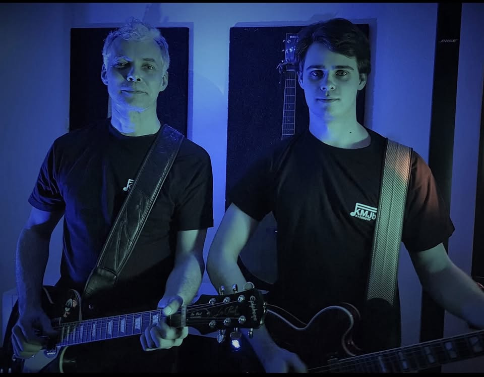 Festlig Fredag med KMJ Band i Grenaa