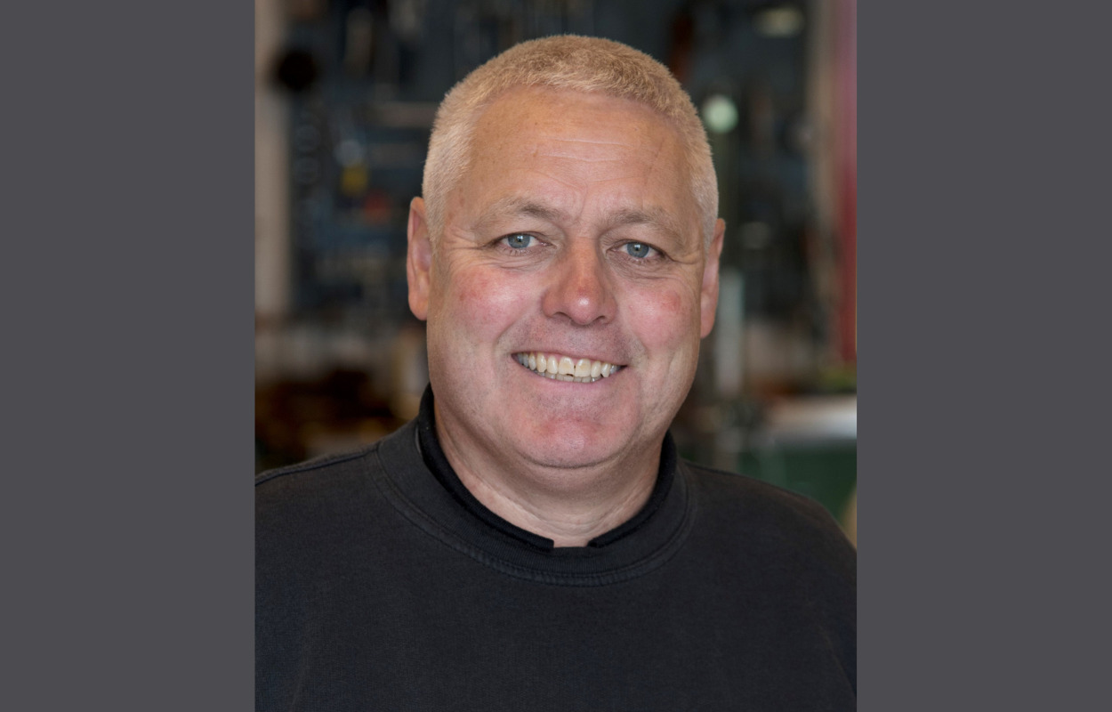 Jens Ranneries Auto i Næstved slår alarm: elbil-tsunami udgør sikkerhedsrisiko