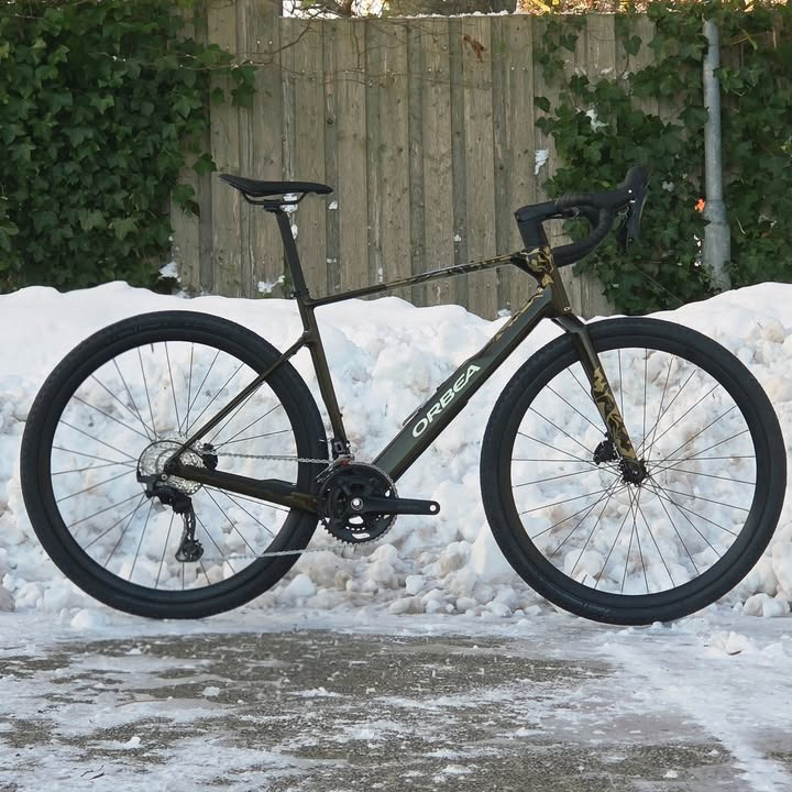 Sæby cykler introducerer Orbea Terra M30team 2026 i ny karamel carbon farve
