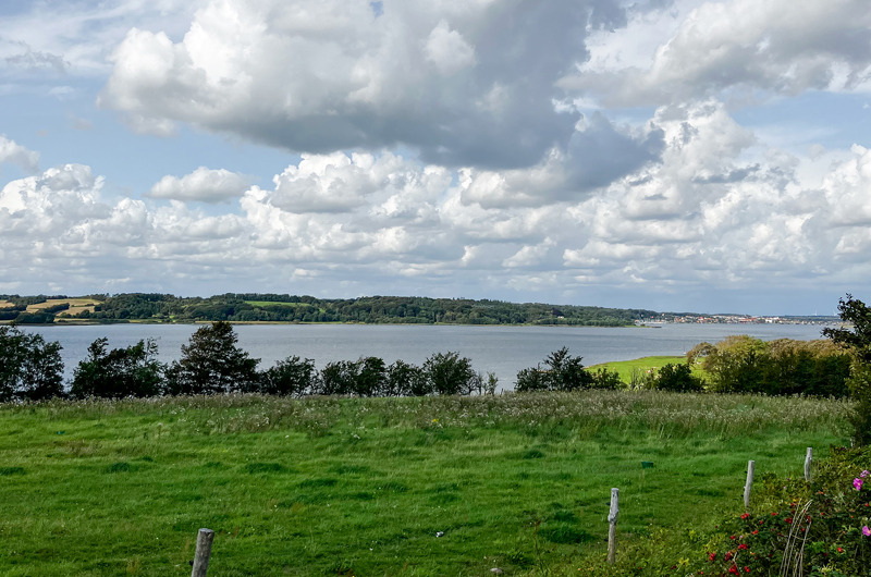 Ny cykelsti langs Mariager Fjord åbner med fokus på sikkerhed og naturskønne udsigter
