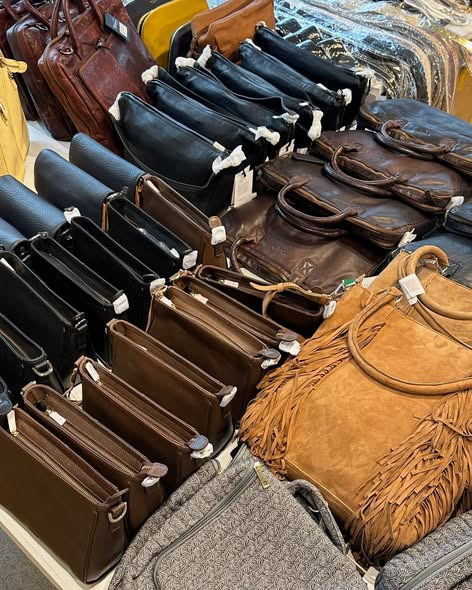 Lagersalg.com åbner WEARHOUSE i Struer med 60-80% rabat