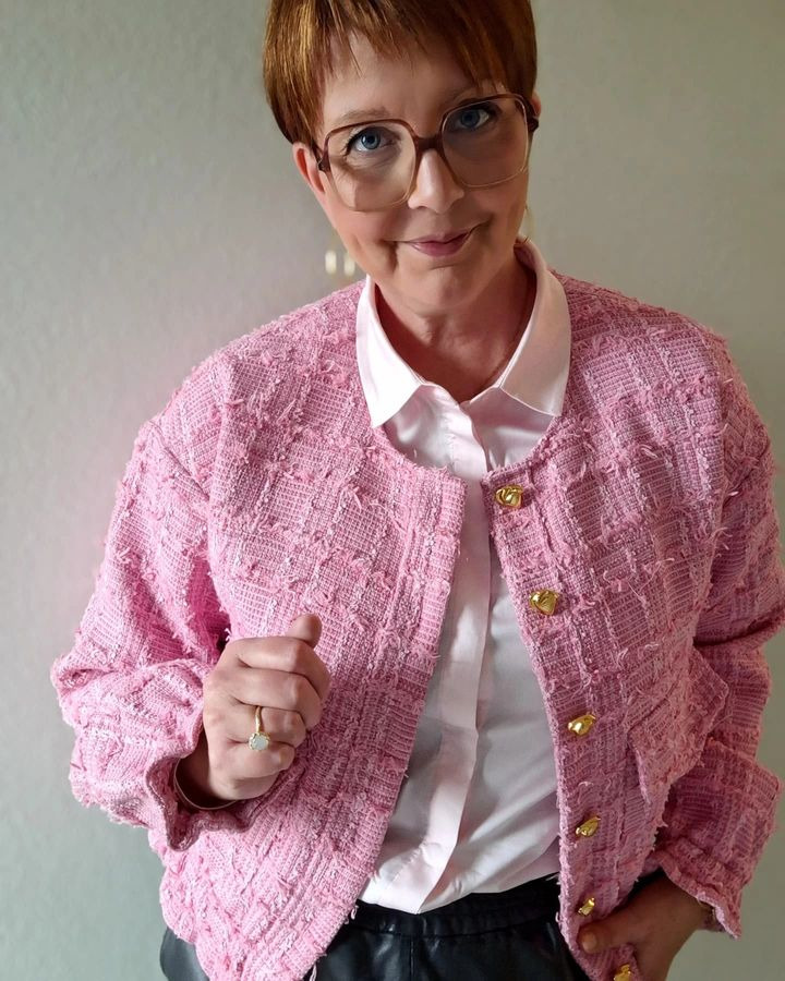 Lux By Jakobsen opfordrer til støtte for brystkræft på lyserød lørdag