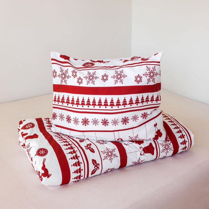 Julesengetøj på tilbud hos Min Købmand Øster Bjerregrav: Gør dit soveværelse klar til højtiden