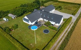 Boller Kærvej 46 og 9 andre boliger er kommet til salg denne uge i Tårs - se boligerne her.