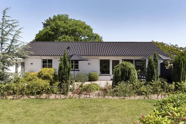 Nyhed fra &LIVING Aalborg: Storparcel i Aarhus med lavenergihus til salg