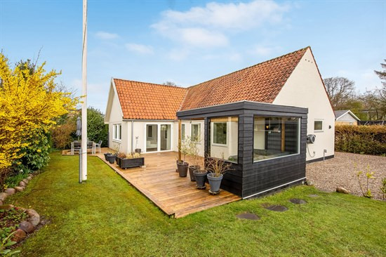 Fladholm 30 og 1 anden boliger er kommet til salg denne uge i Aabenraa - se boligerne her.