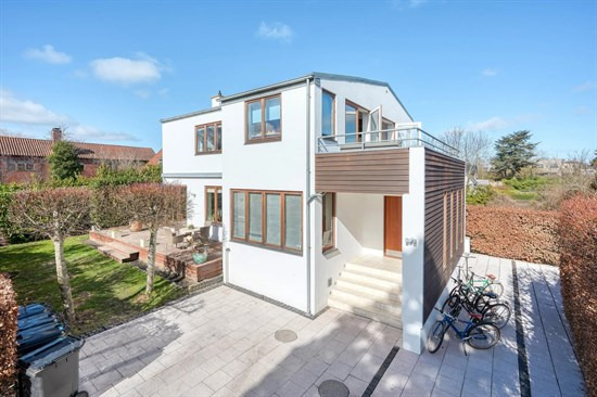 Top 6 over dyreste boliger til salg i Klampenborg. Priser op til 52.000.000 kr