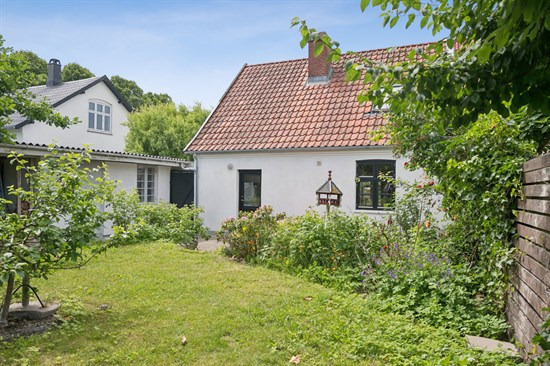 Brønshøjholms Allé 42 og 1 anden boliger er kommet til salg denne uge i Brønshøj - se boligerne her.