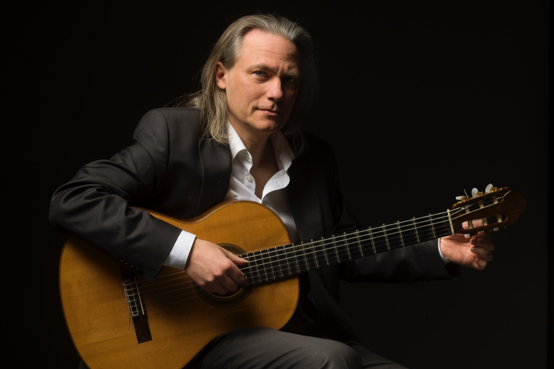 Oplev klassisk guitarmusik med Mikkel Andersen i Odense